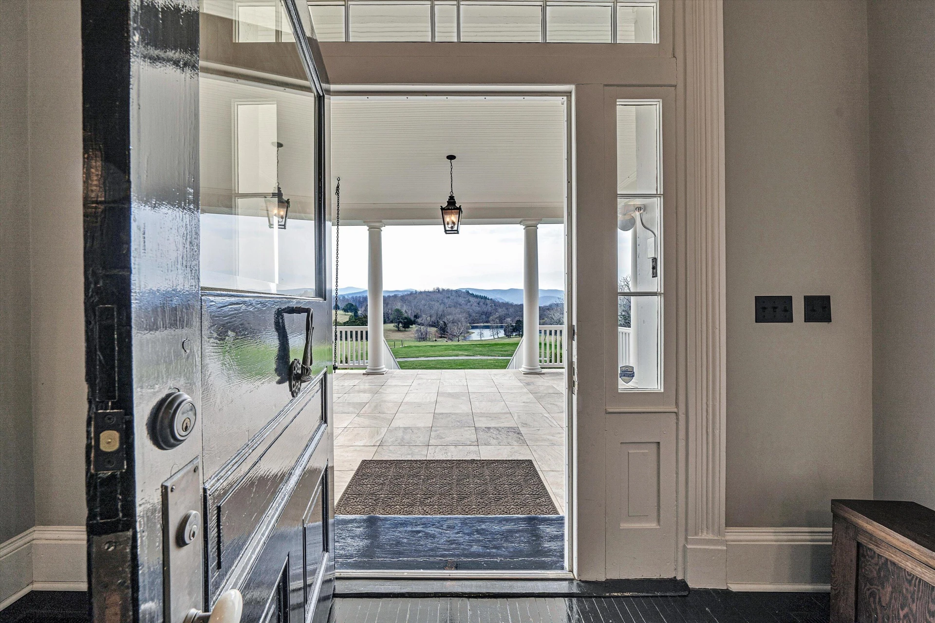 1066 Greyledge RD - Photo 9