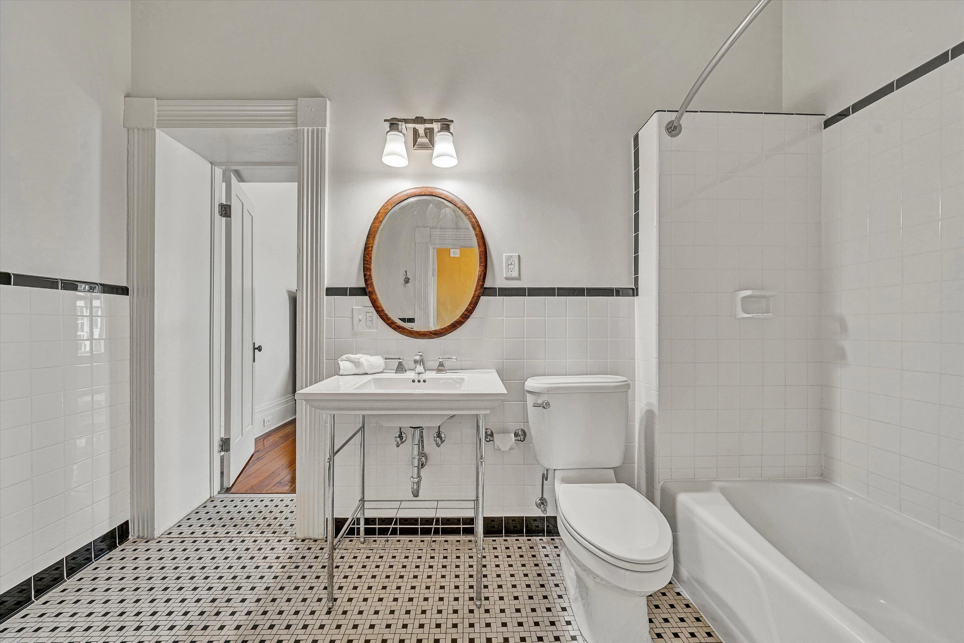1066 Greyledge RD - Photo 73