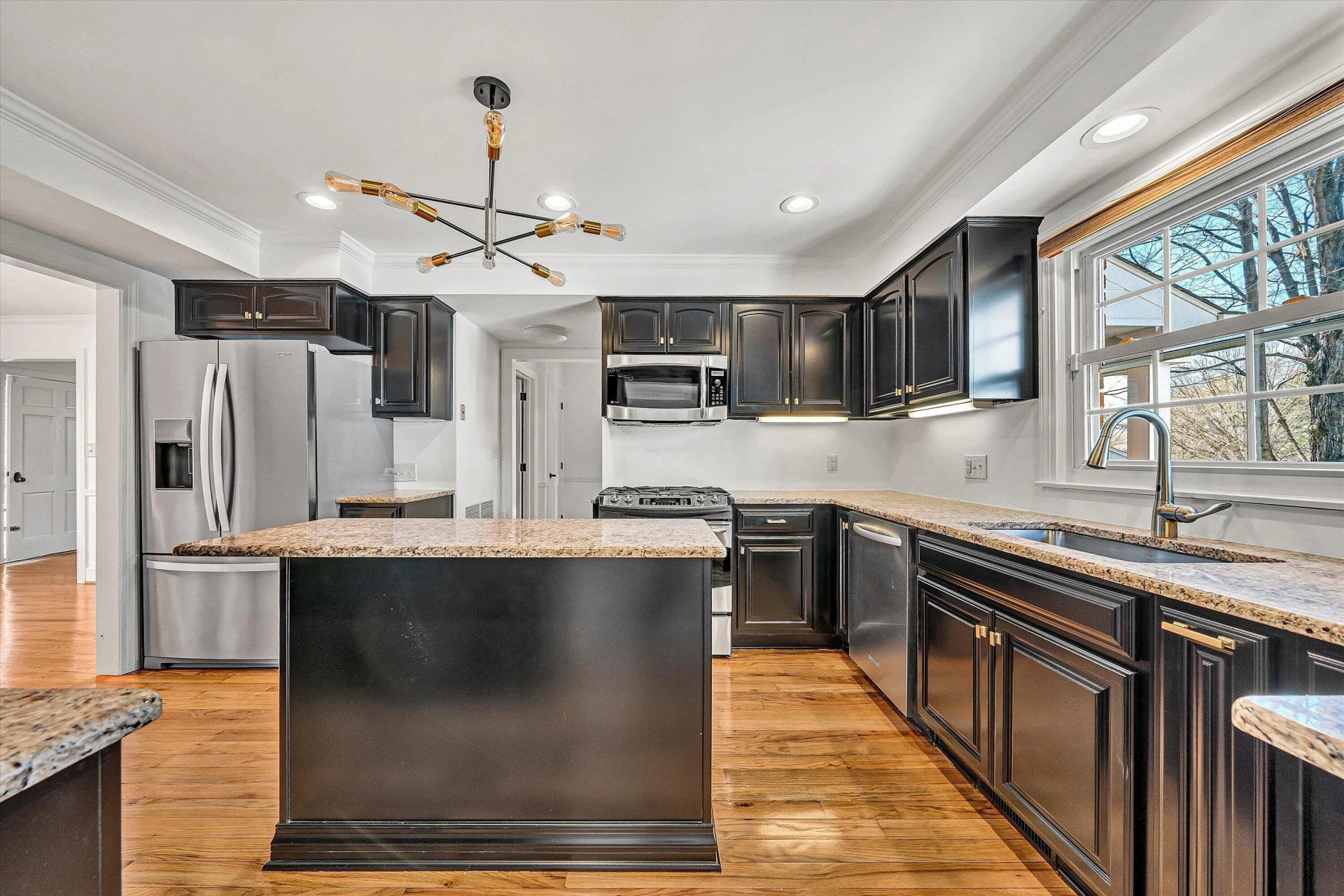3725 Dogwood LN - Photo 11