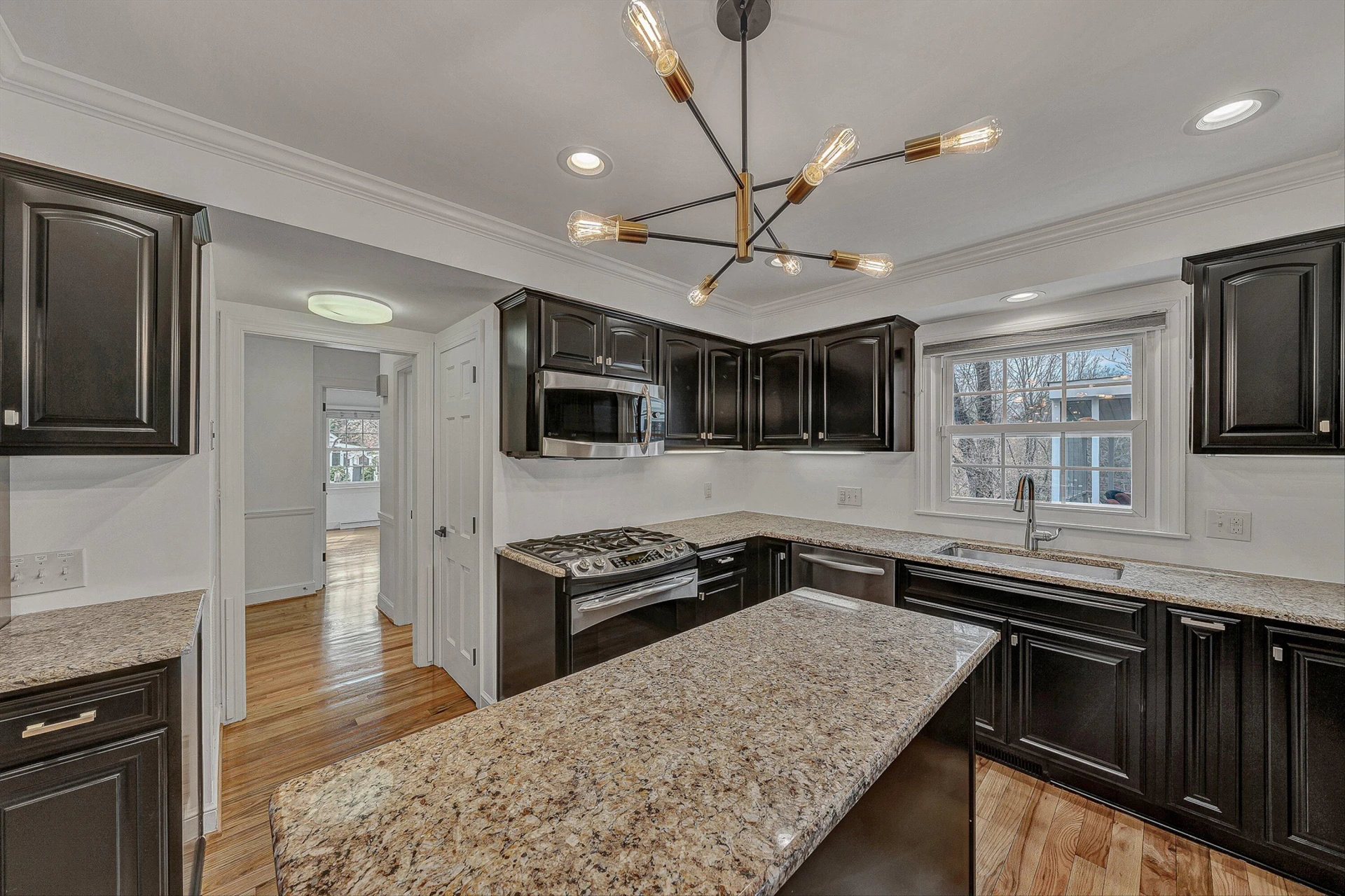 3725 Dogwood LN - Photo 12