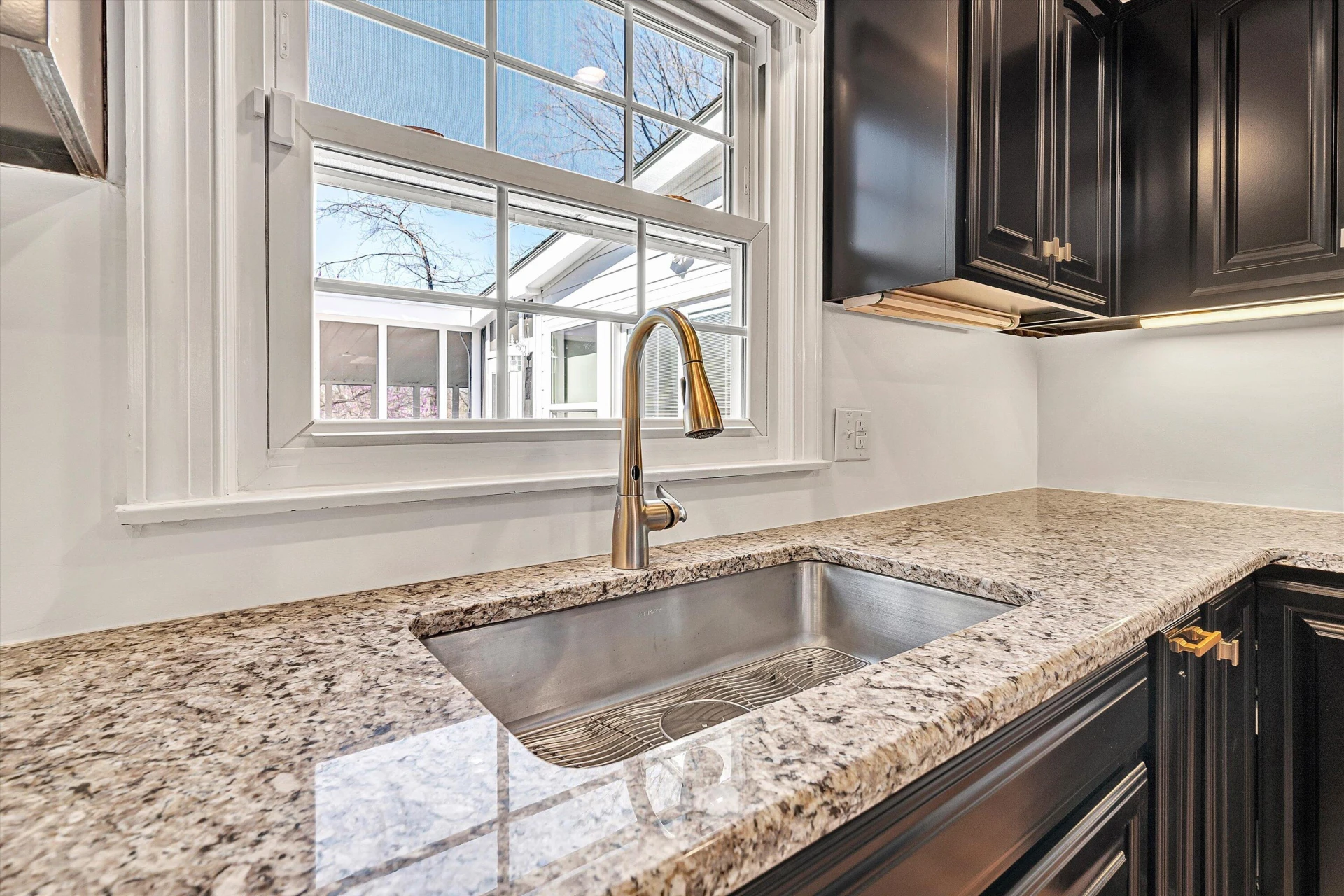 3725 Dogwood LN - Photo 16