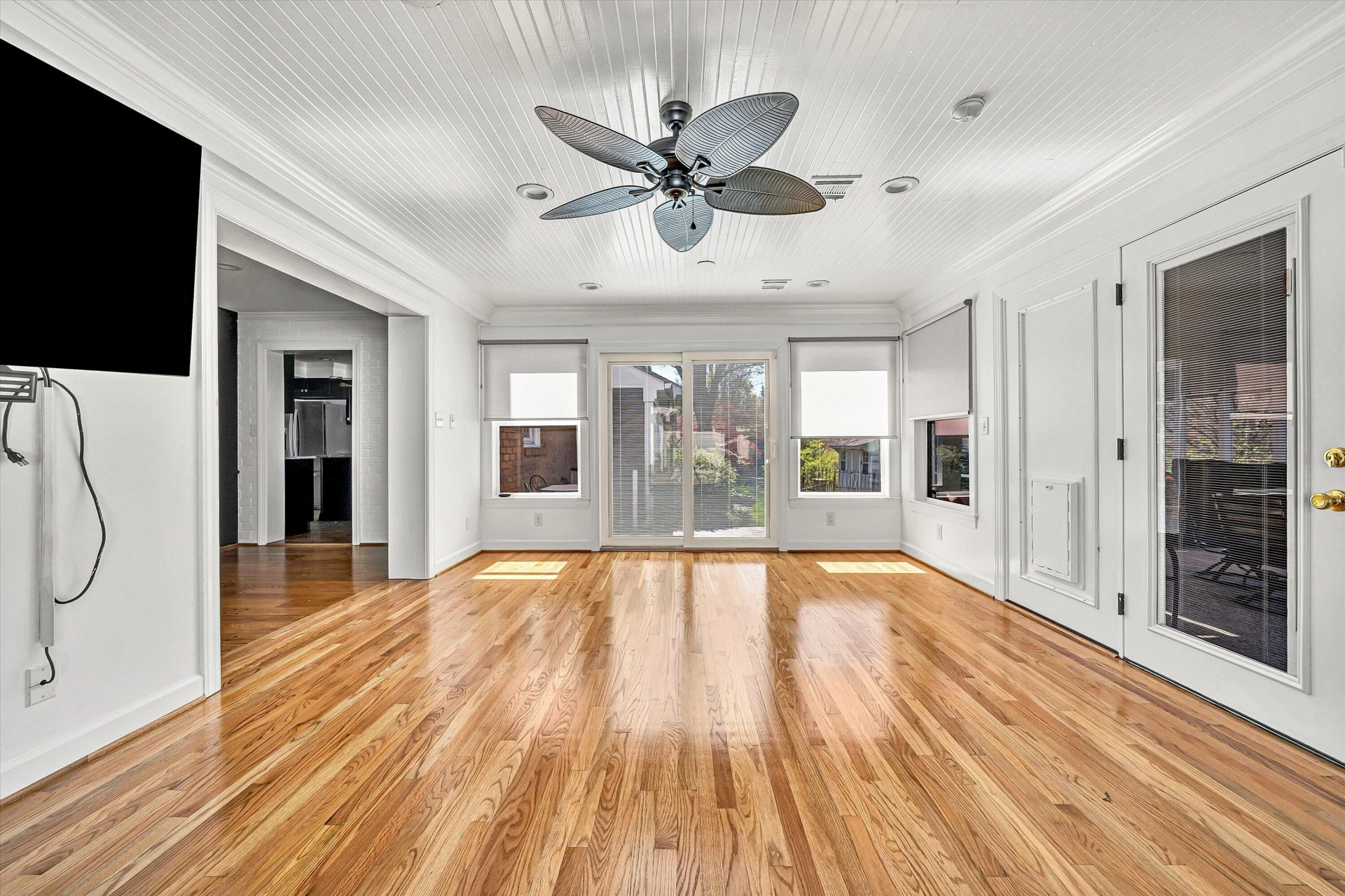 3725 Dogwood LN - Photo 32