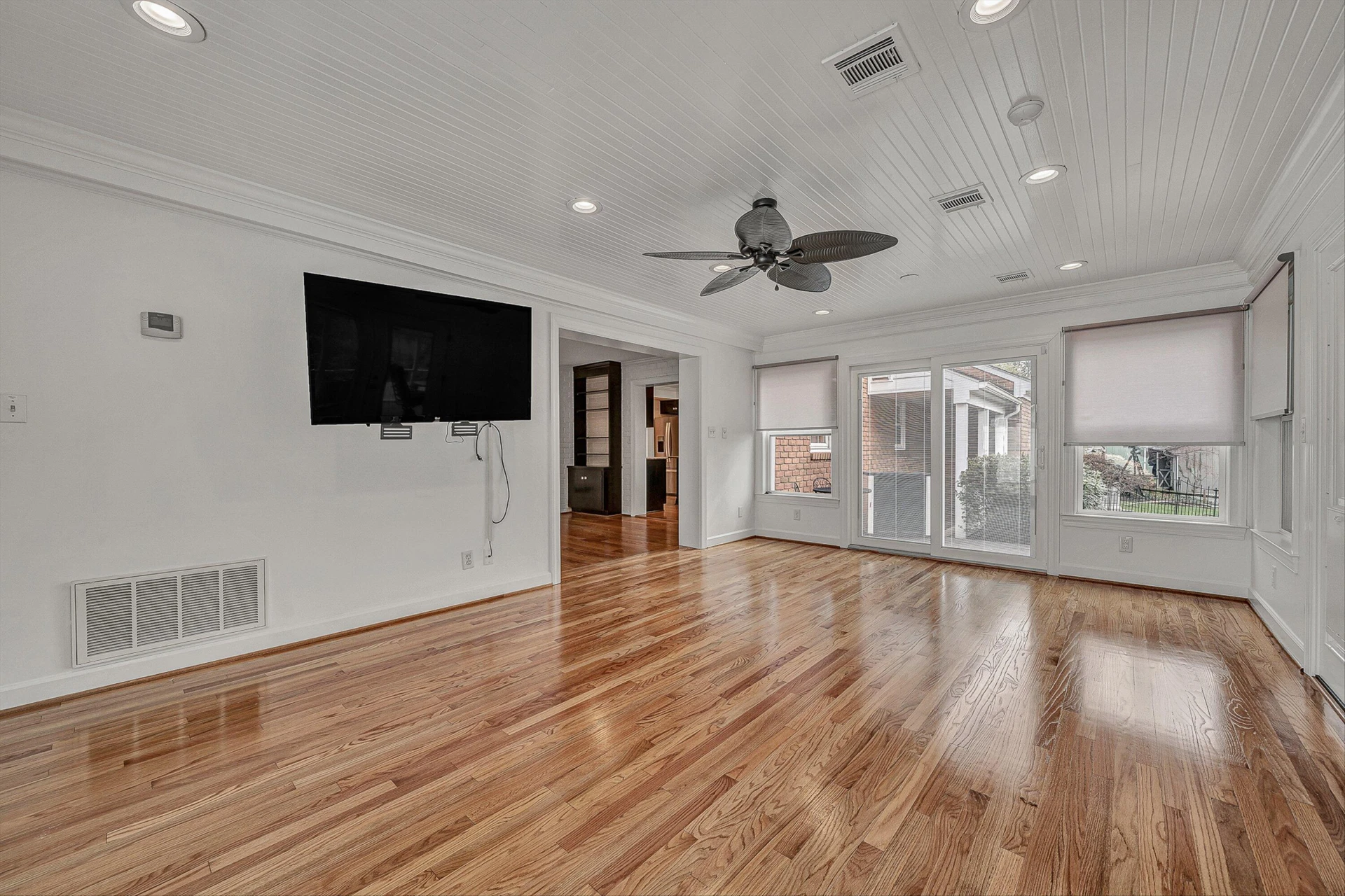 3725 Dogwood LN - Photo 34