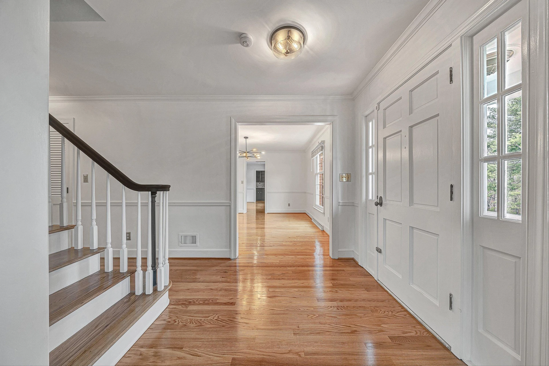 3725 Dogwood LN - Photo 4