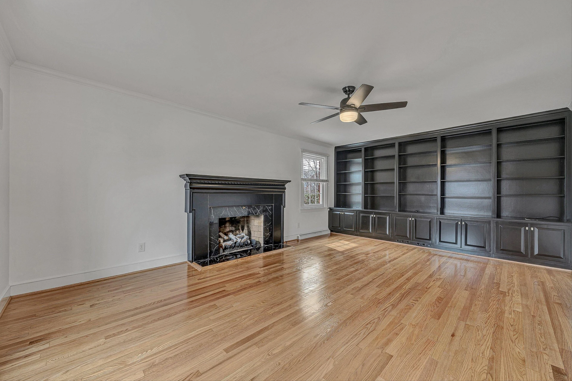 3725 Dogwood LN - Photo 5