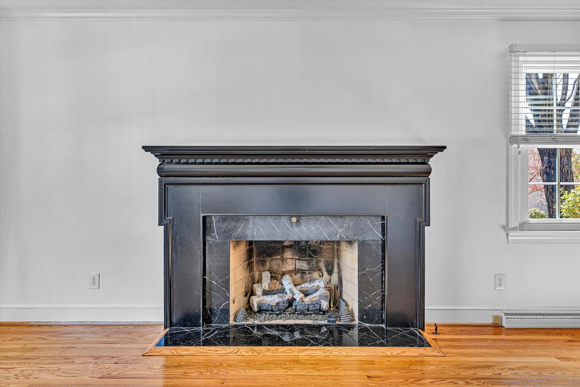 3725 Dogwood LN - Photo 9