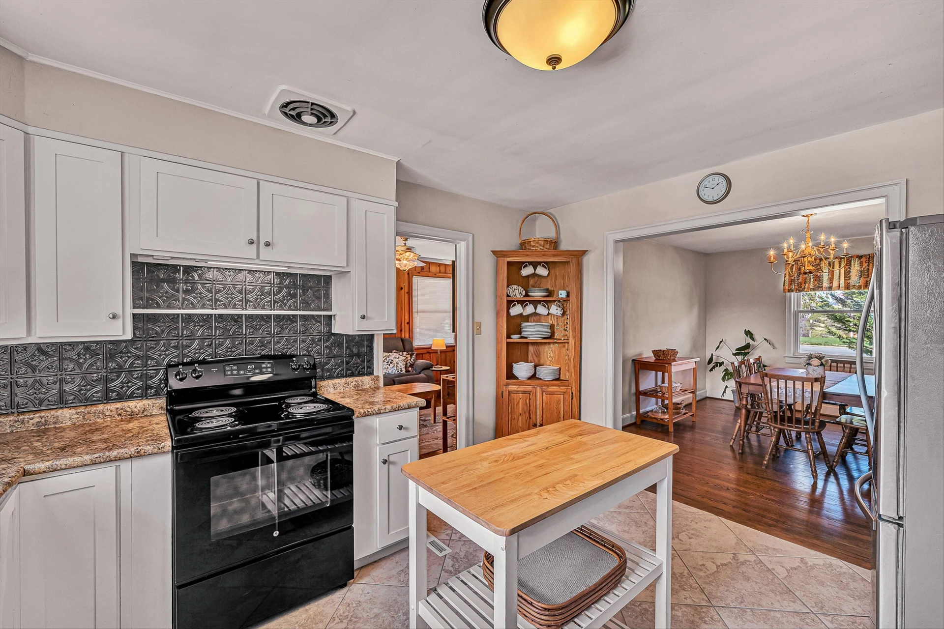 2718 Wilshire AVE - Photo 13