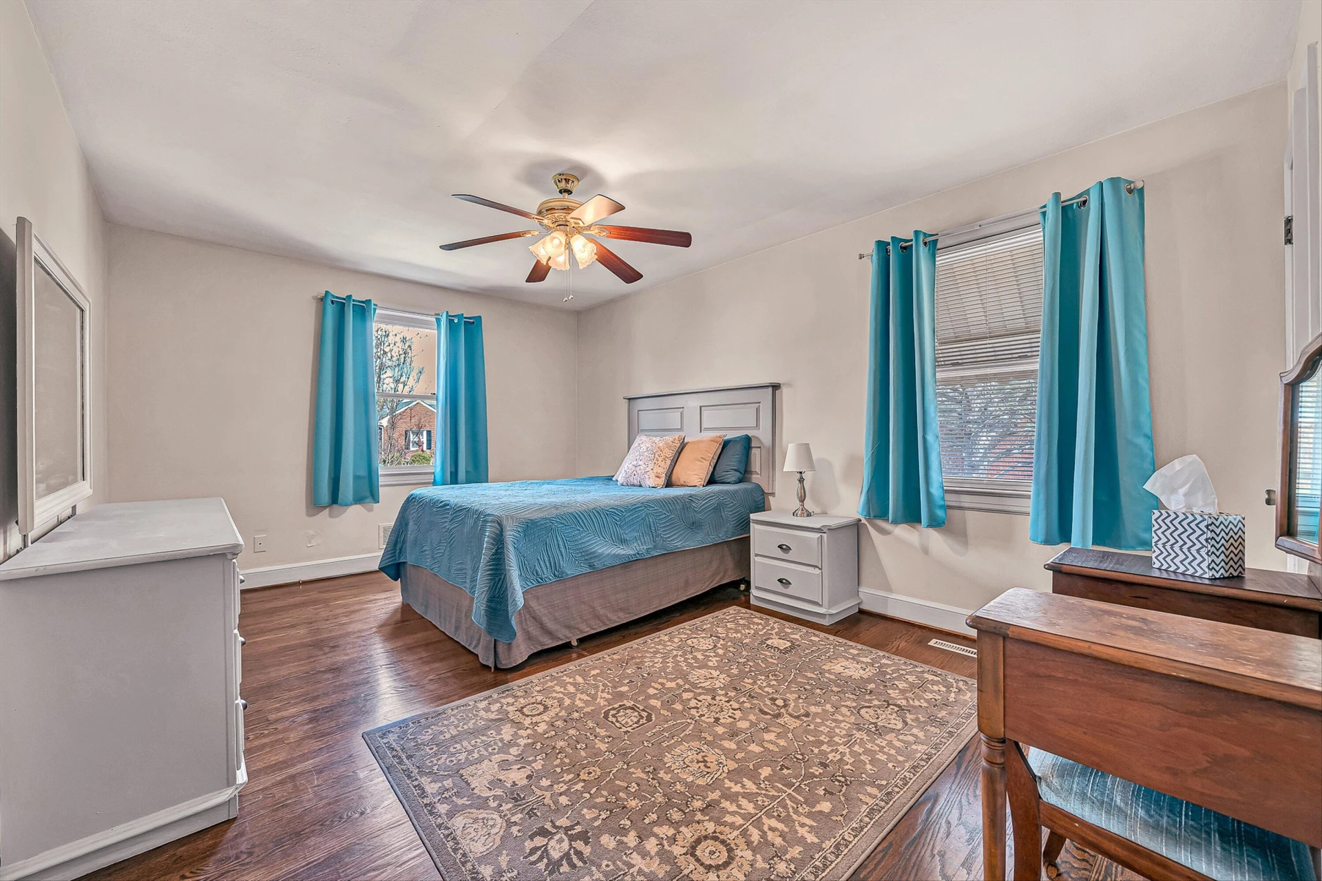 2718 Wilshire AVE - Photo 18