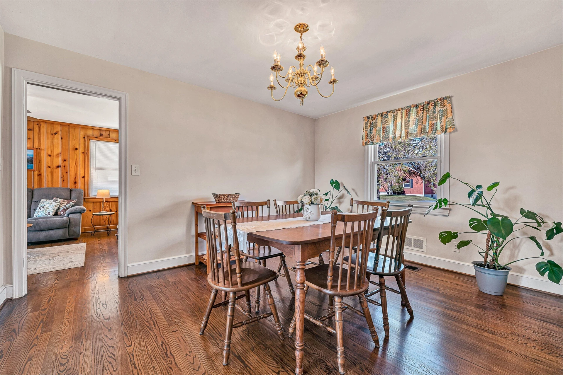 2718 Wilshire AVE - Photo 9