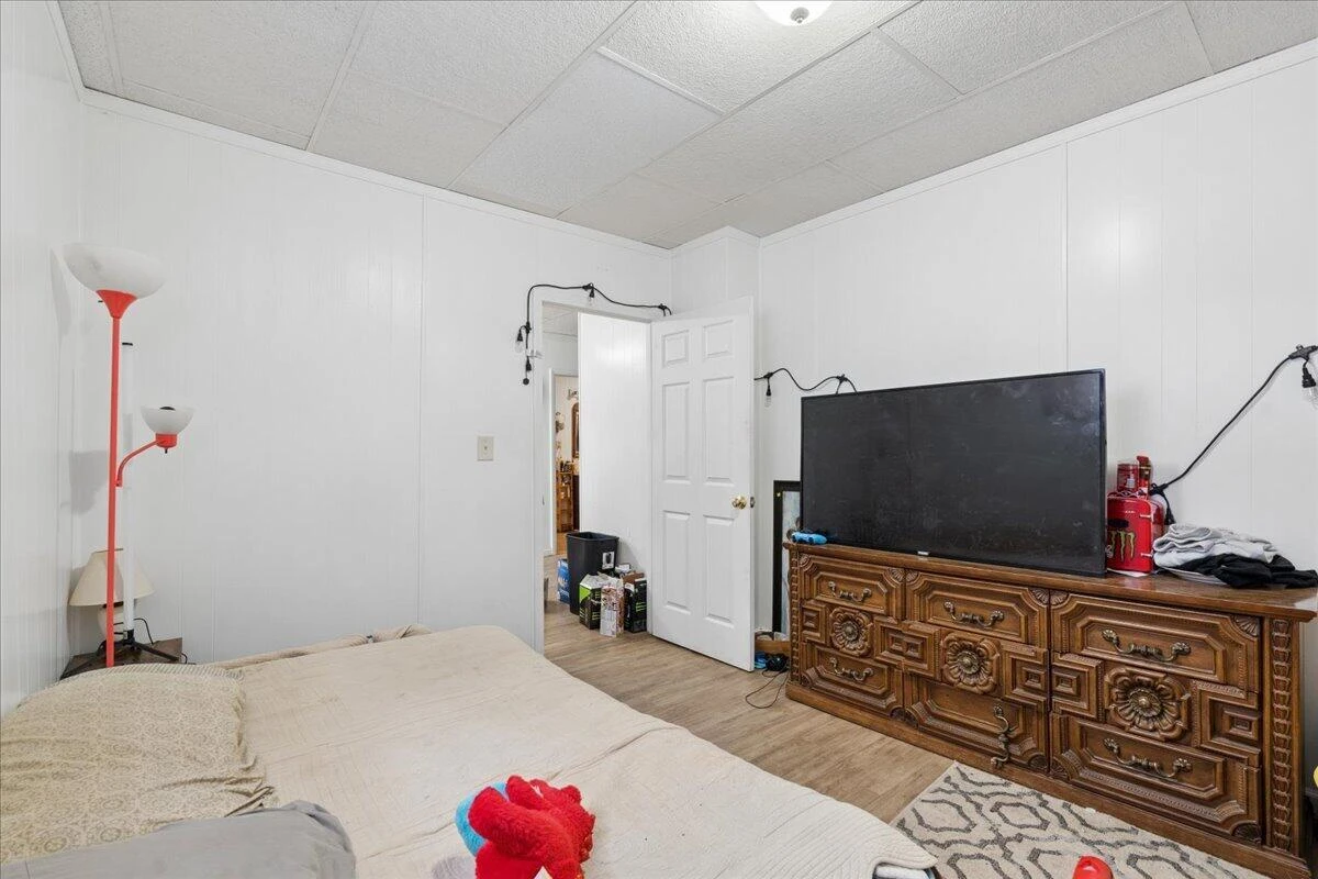 1332 Goose Creek Valley RD - Photo 31