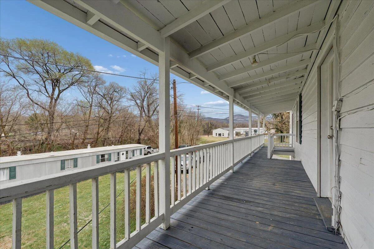 1332 Goose Creek Valley RD - Photo 39