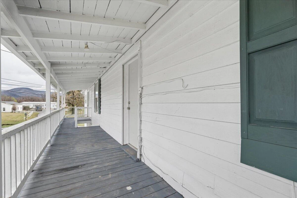 1332 Goose Creek Valley RD - Photo 40