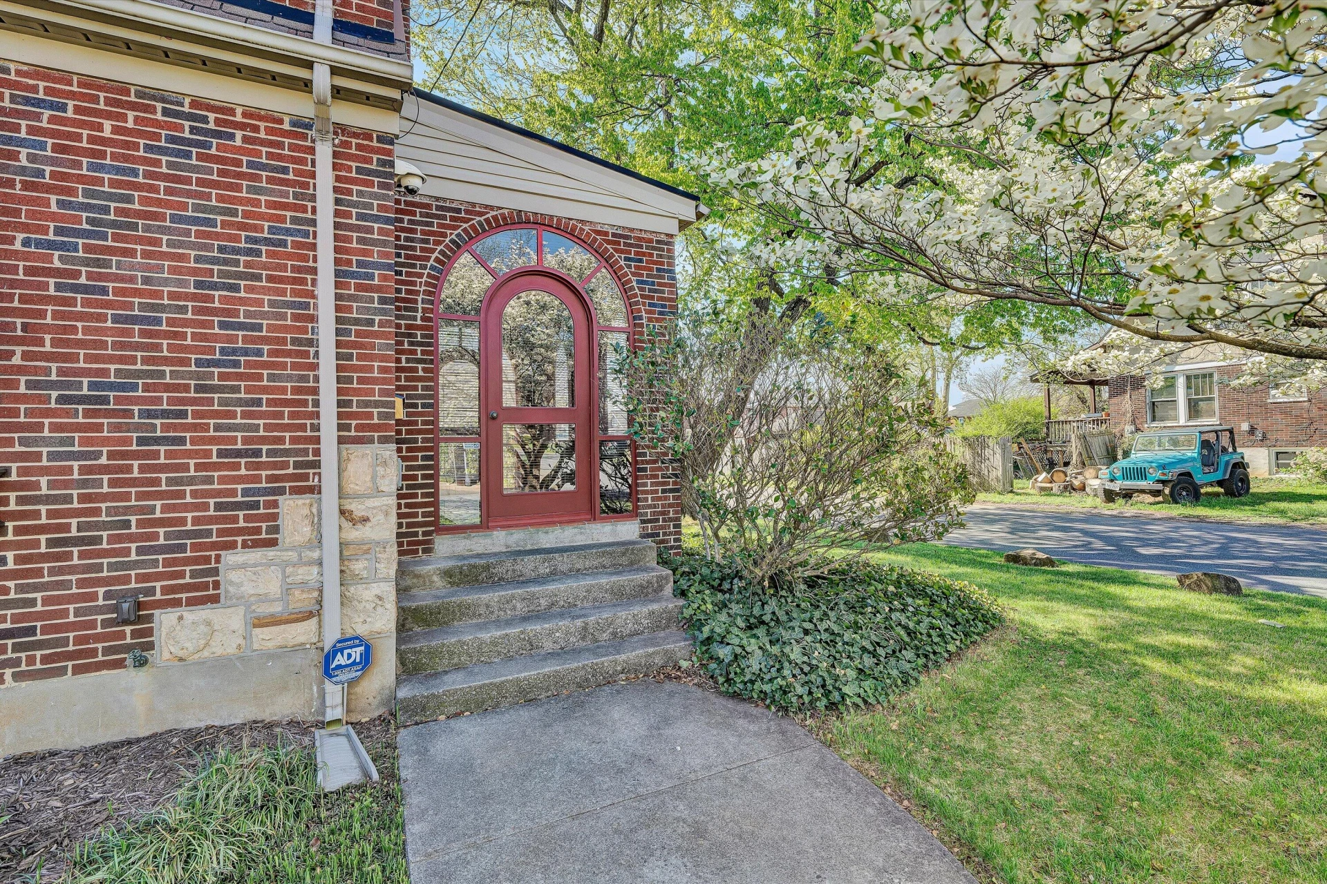 2903 Huntington BLVD - Photo 14