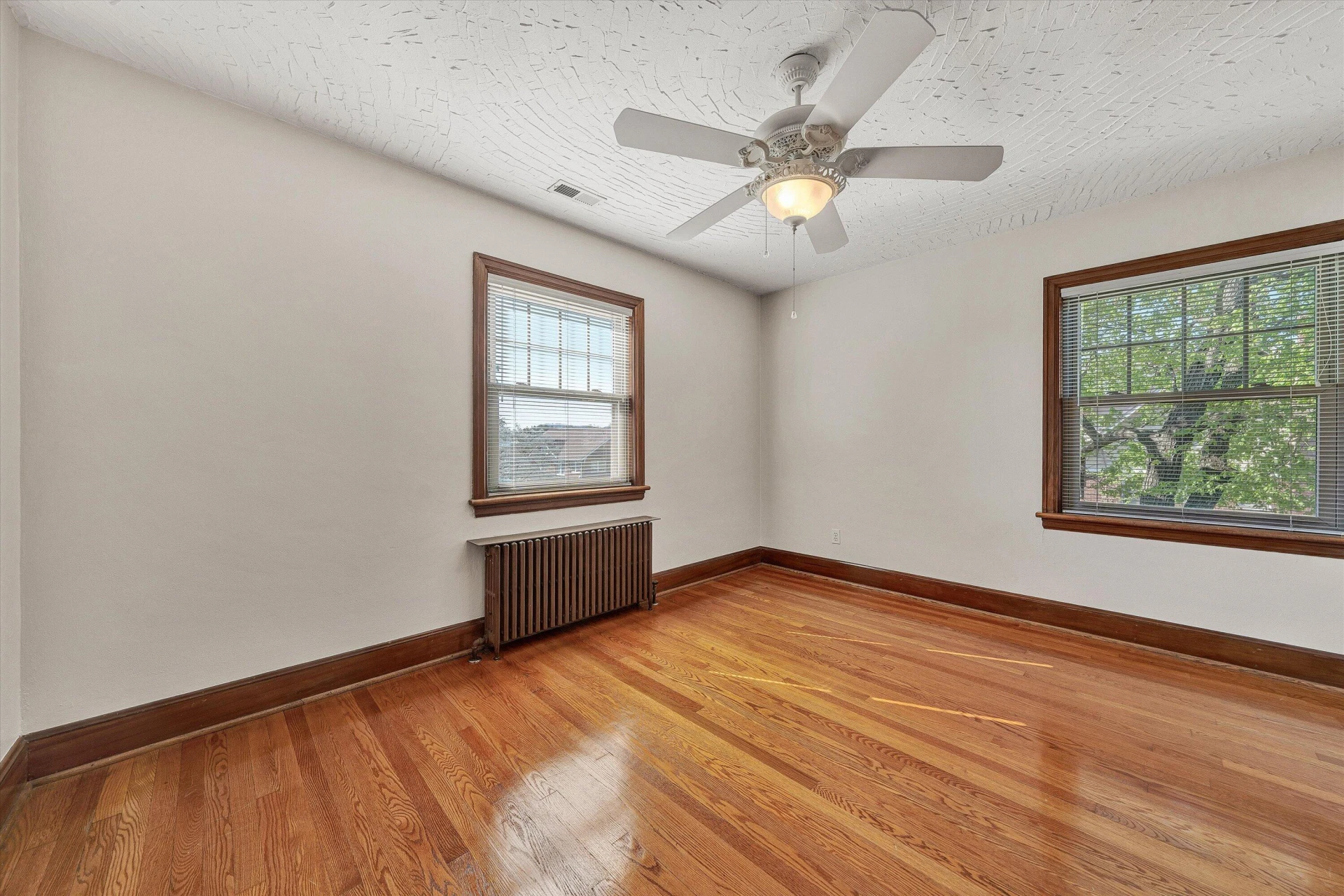 2903 Huntington BLVD - Photo 30
