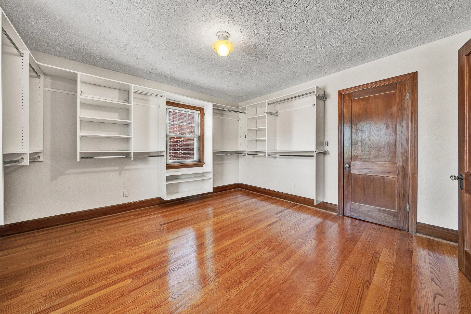 2903 Huntington BLVD - Photo 36