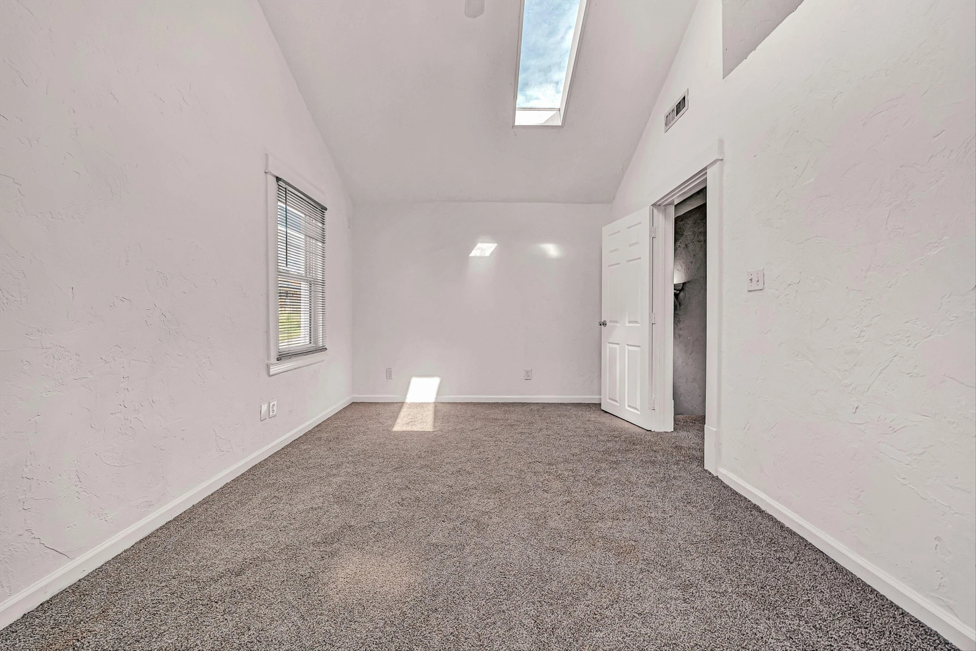 1001 Woodrow AVE - Photo 17