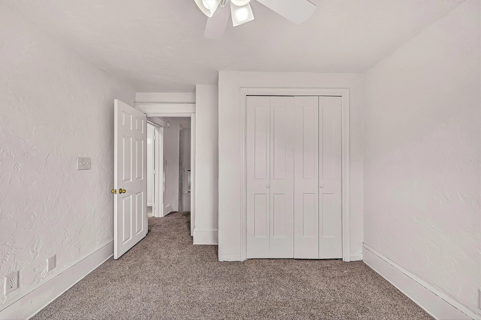 1001 Woodrow AVE - Photo 20