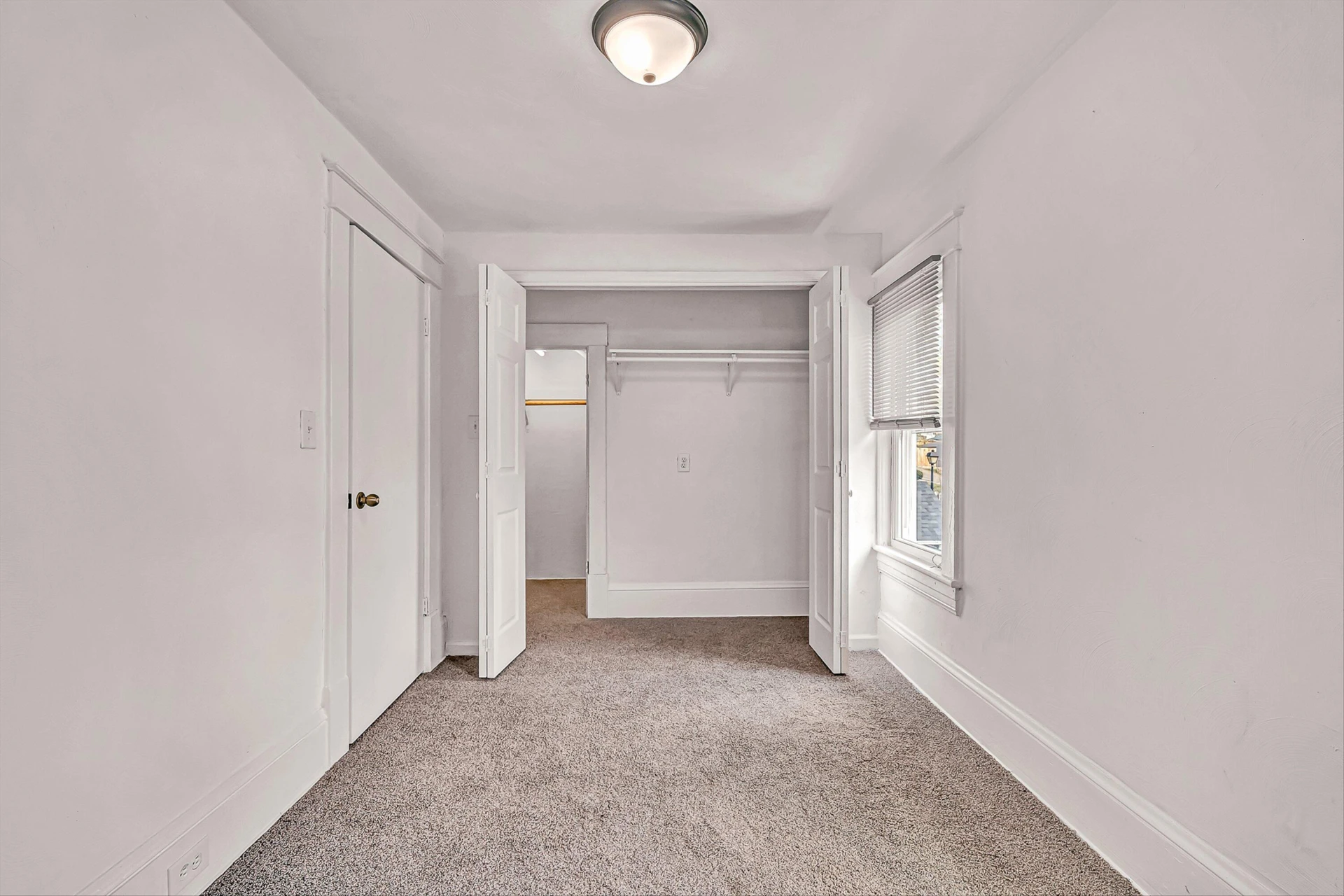 1001 Woodrow AVE - Photo 24