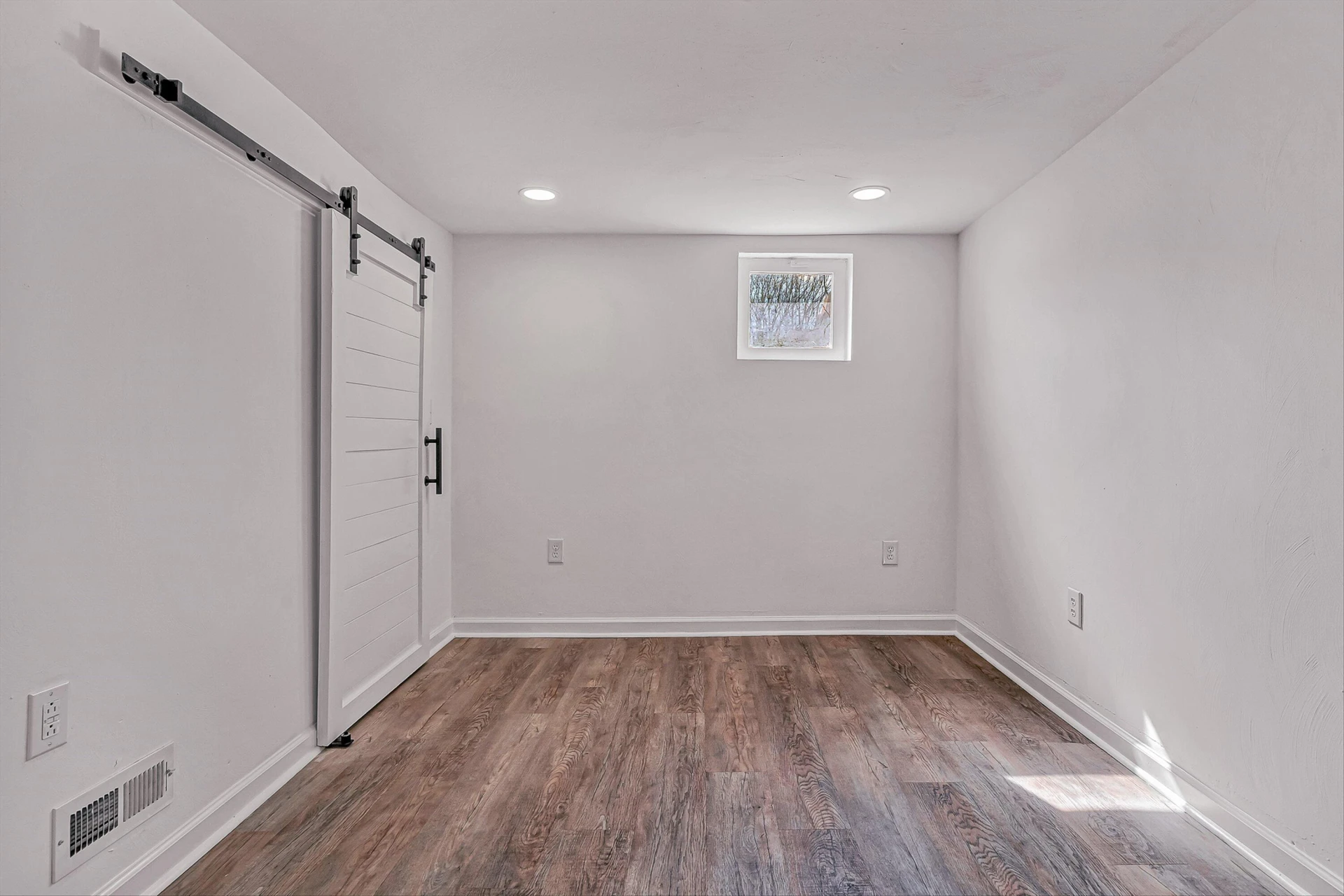1001 Woodrow AVE - Photo 27