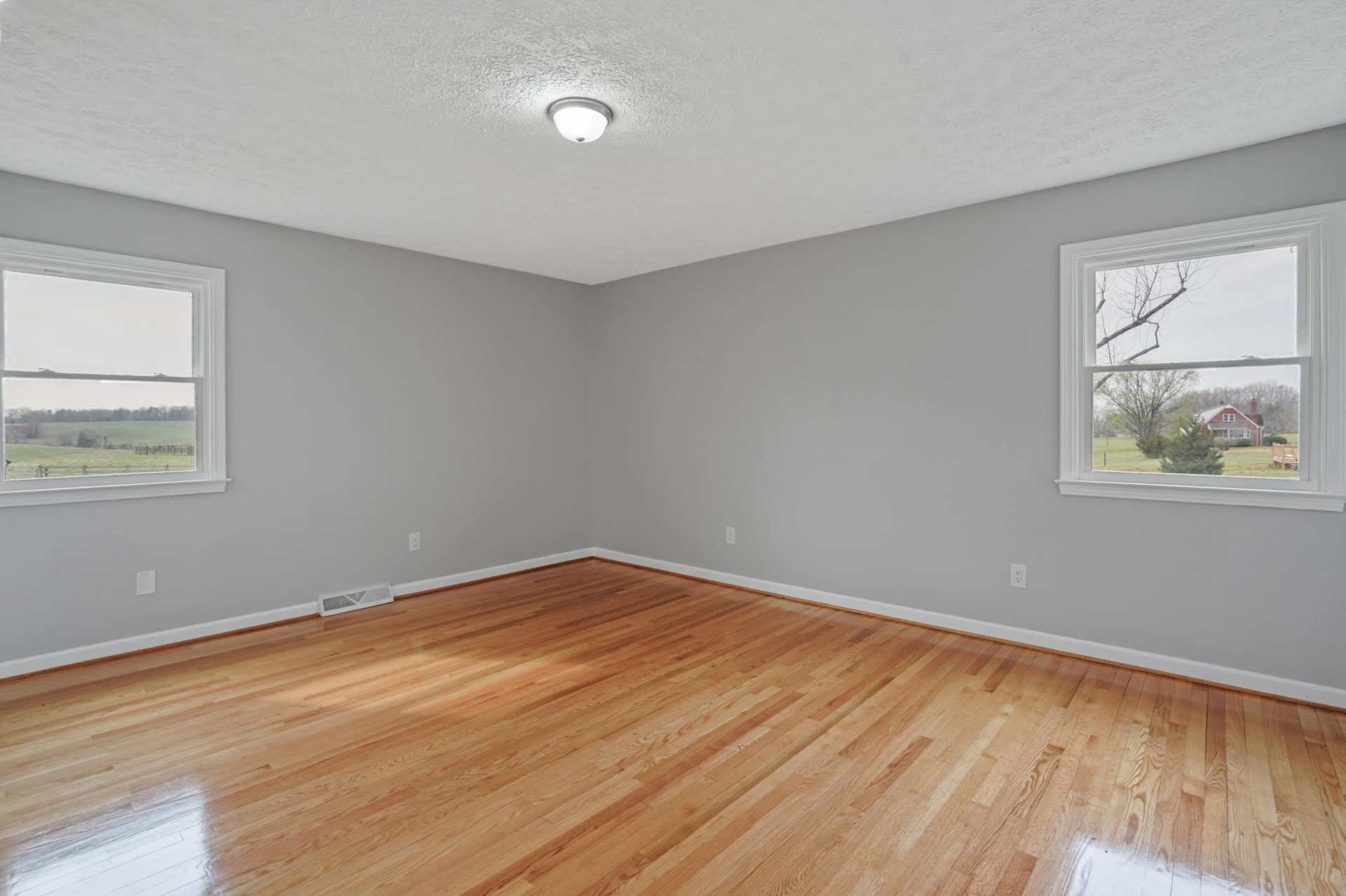 2558 Smith Mountain Lake PKWY - Photo 16