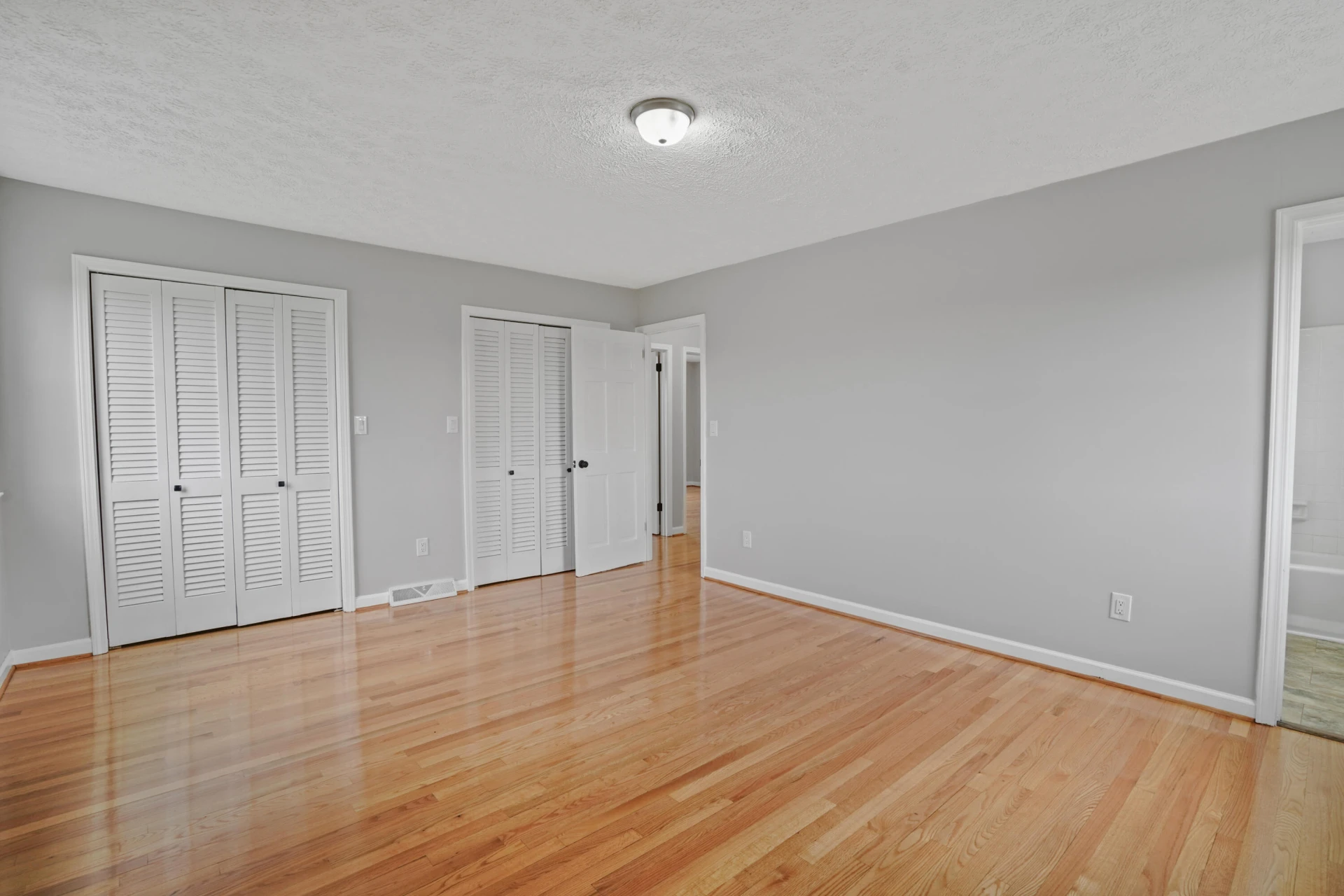 2558 Smith Mountain Lake PKWY - Photo 18