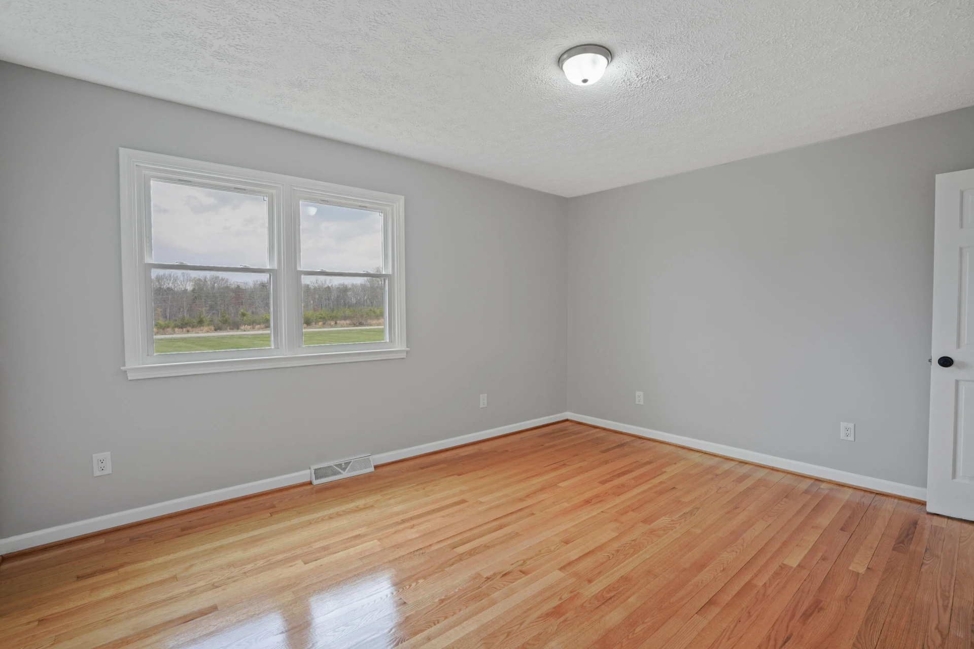 2558 Smith Mountain Lake PKWY - Photo 25