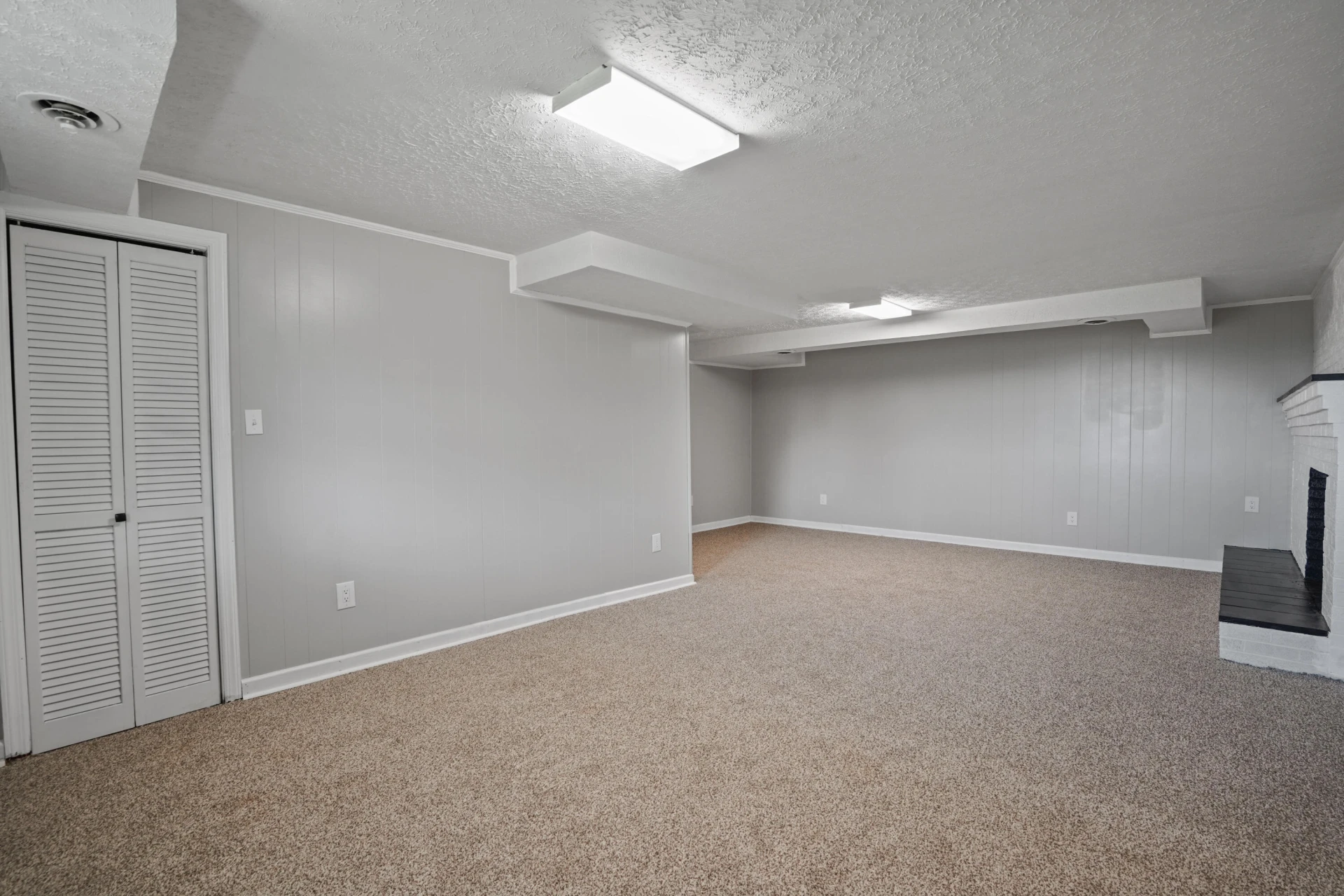 2558 Smith Mountain Lake PKWY - Photo 31