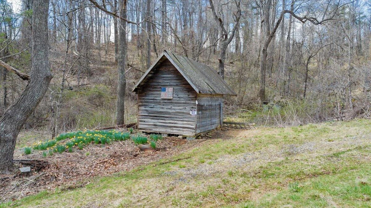 9537-9539 Floyd Hwy - Photo 35