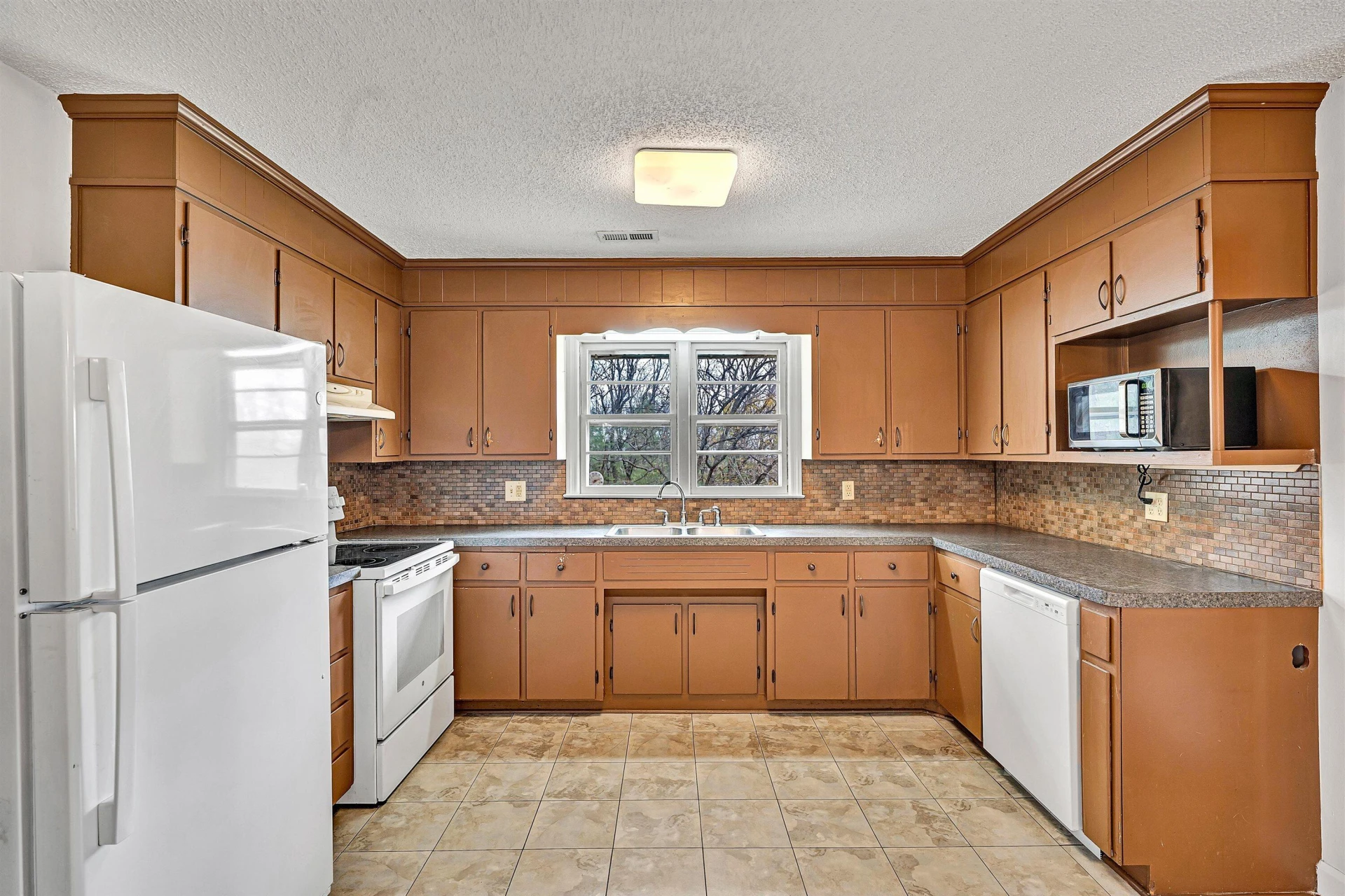 1717 Wirtz RD - Photo 16