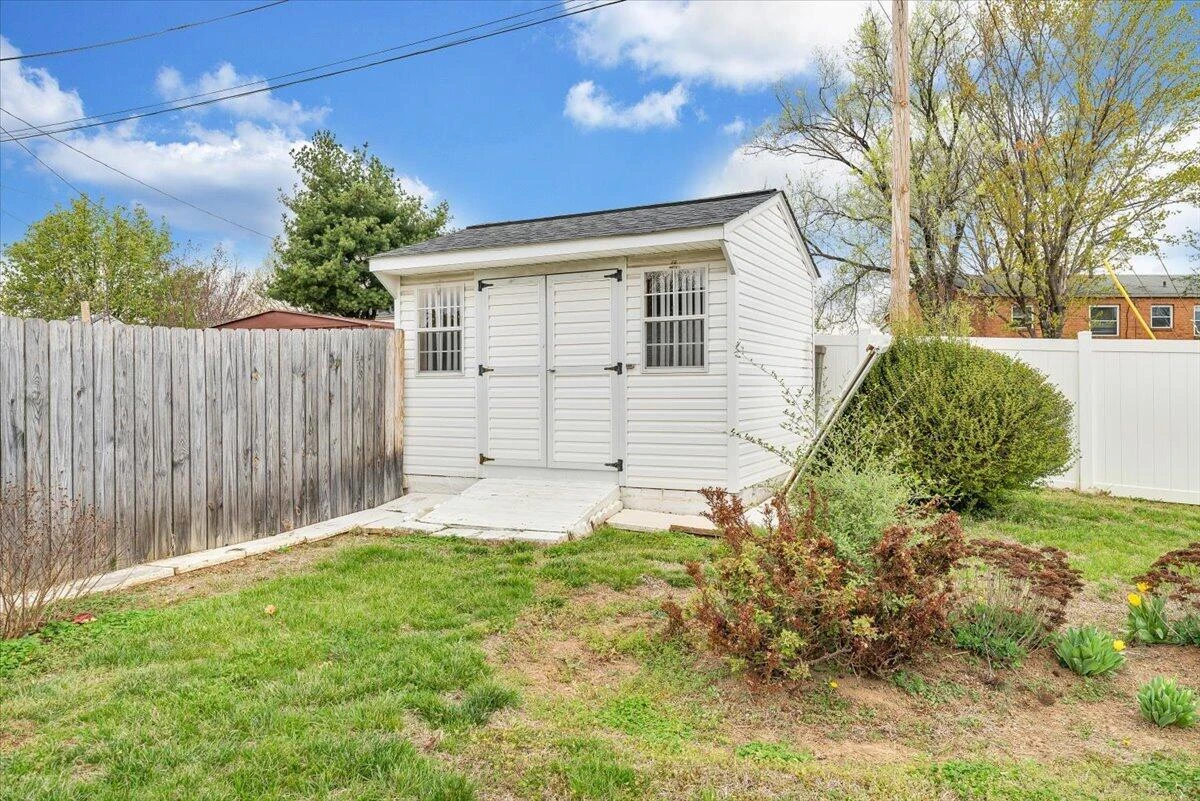 1801 Franwill AVE - Photo 39