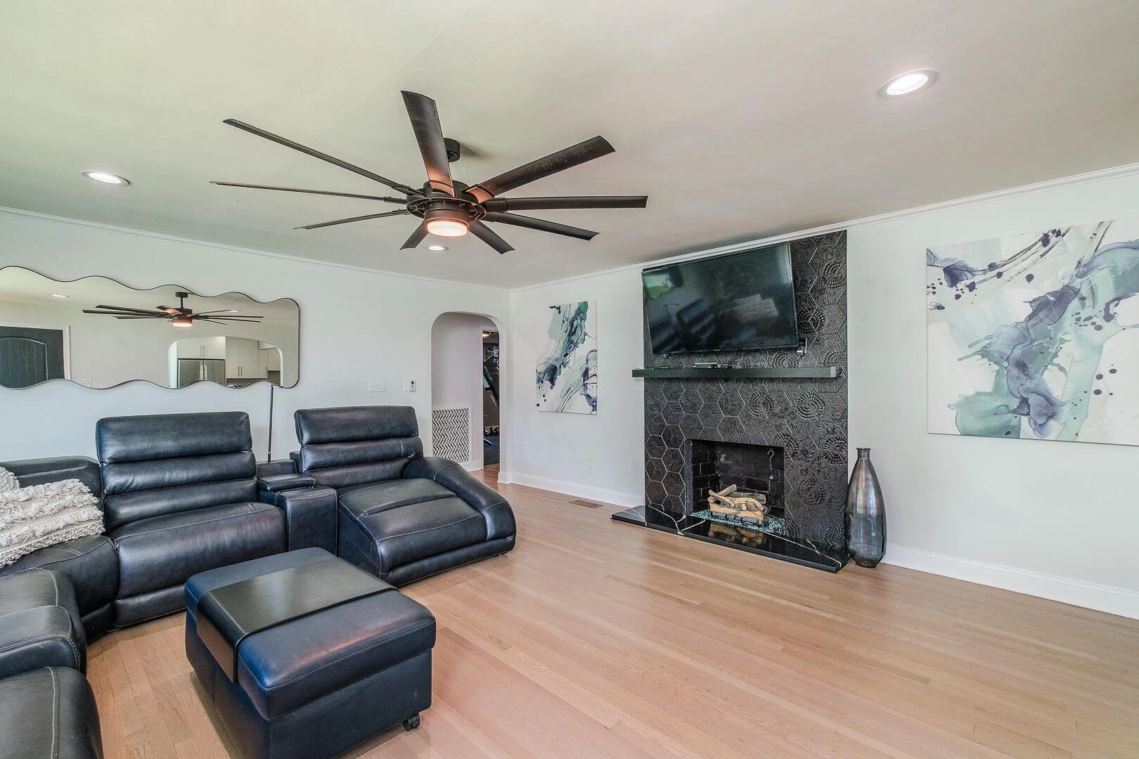 1307 Massie AVE - Photo 19