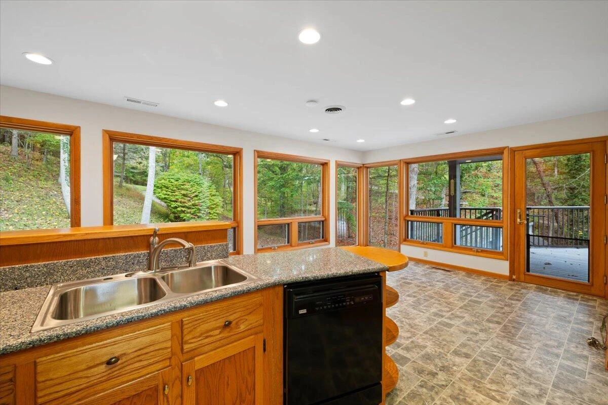 701 Bishop RD - Photo 29