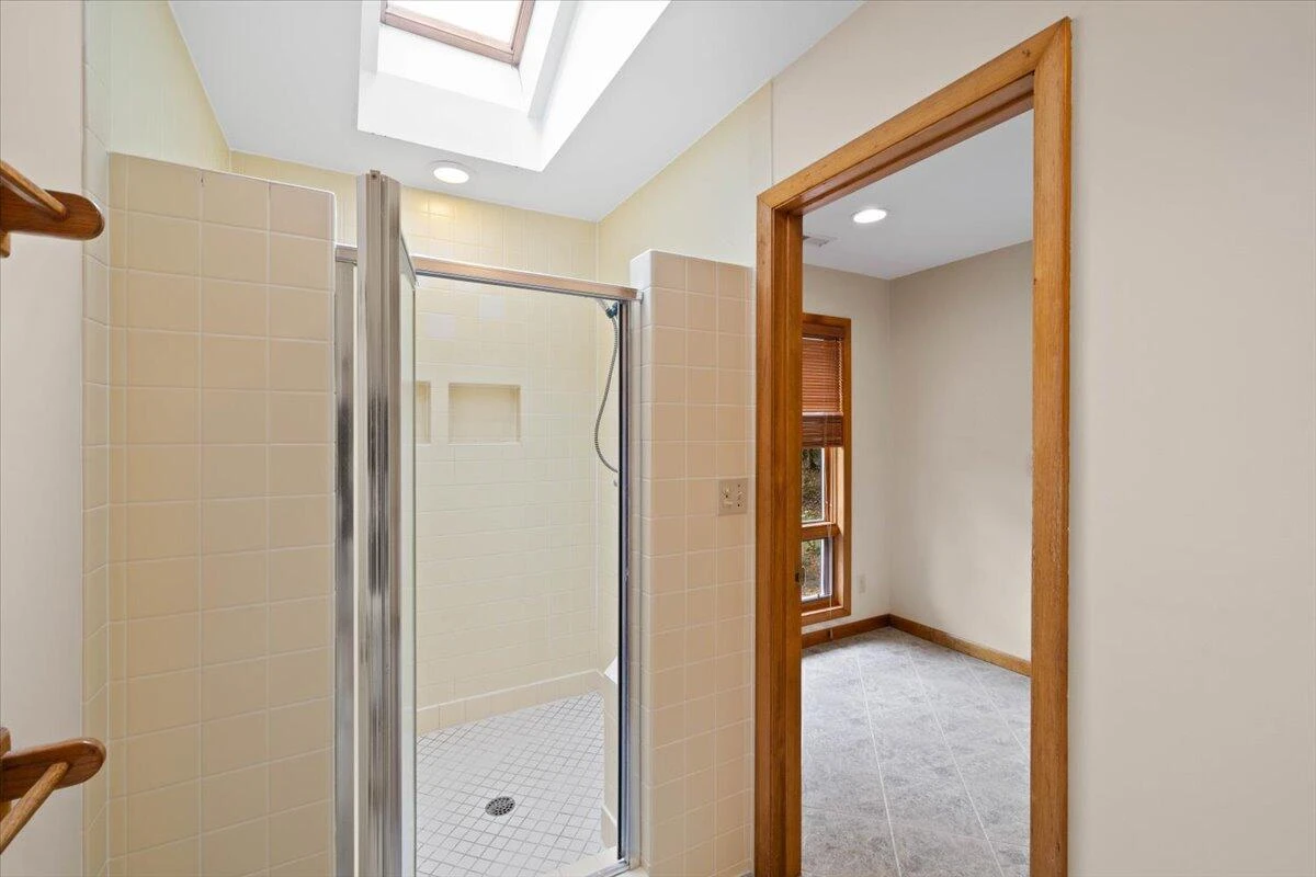 701 Bishop RD - Photo 34