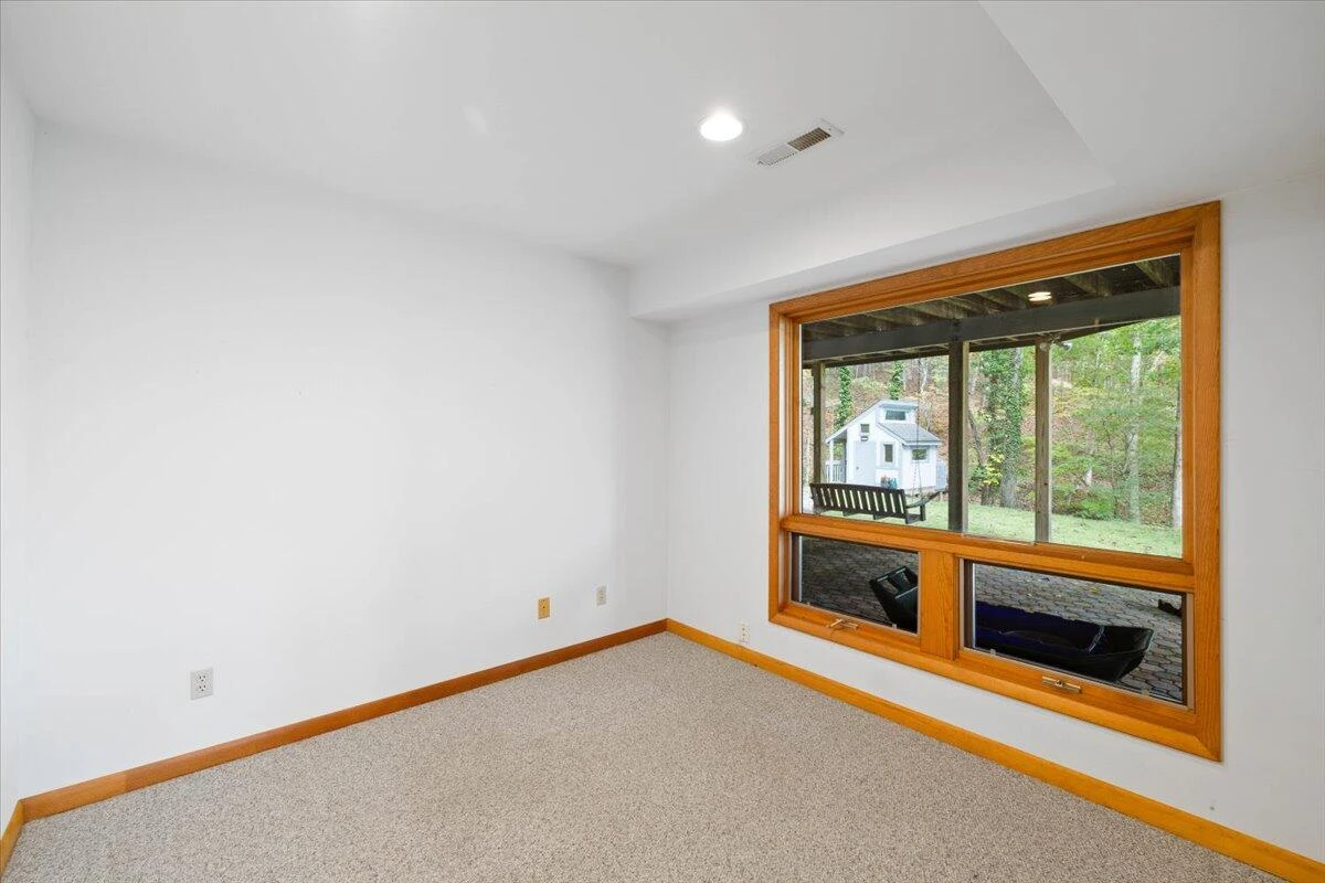 701 Bishop RD - Photo 39