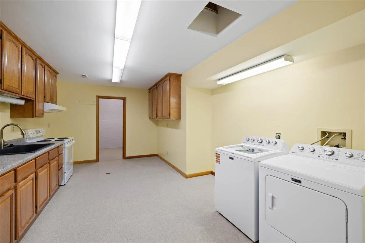 701 Bishop RD - Photo 40