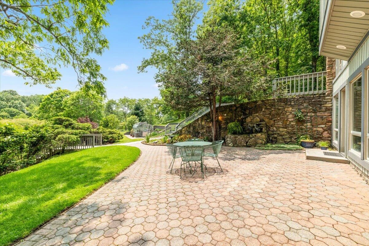 701 Bishop RD - Photo 54