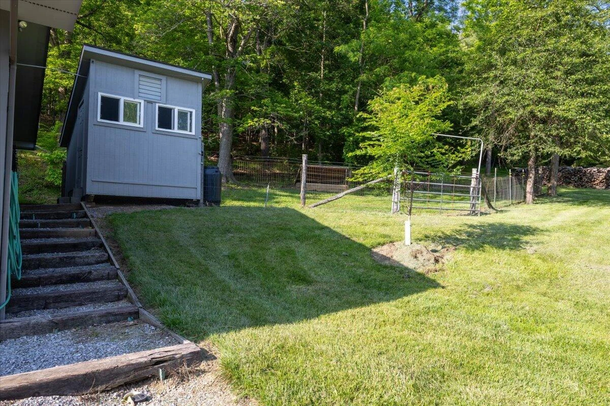 701 Bishop RD - Photo 81