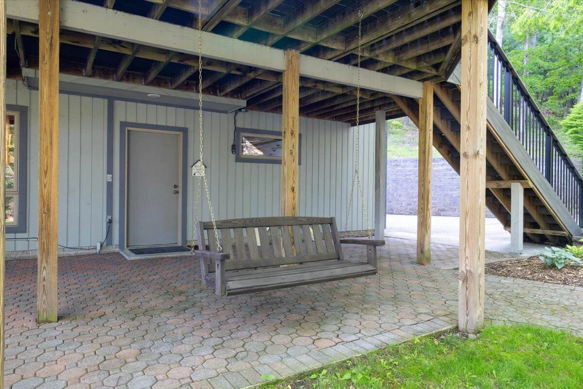 701 Bishop RD - Photo 95
