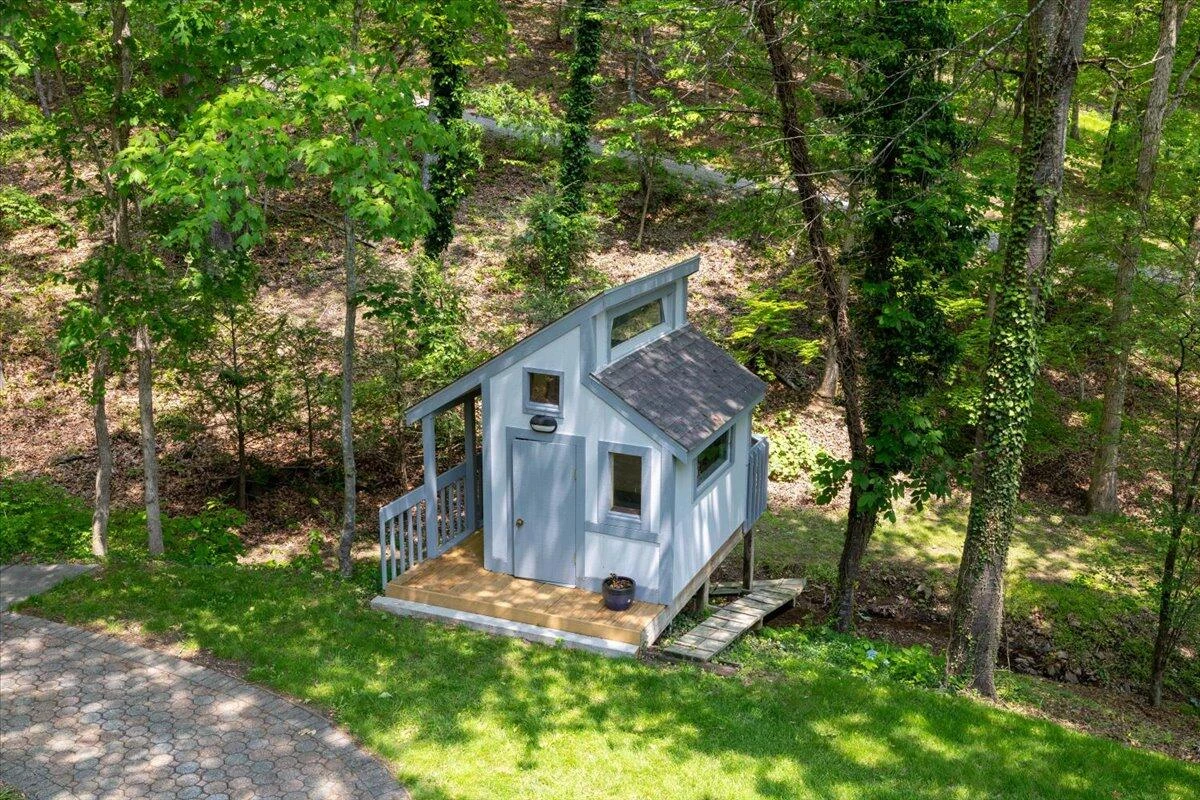 701 Bishop RD - Photo 96