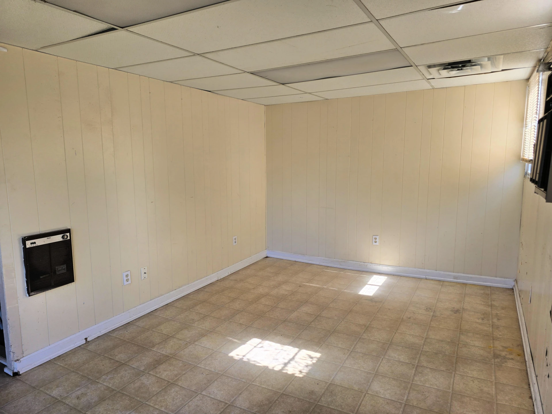 914 Whitney AVE - Photo 8
