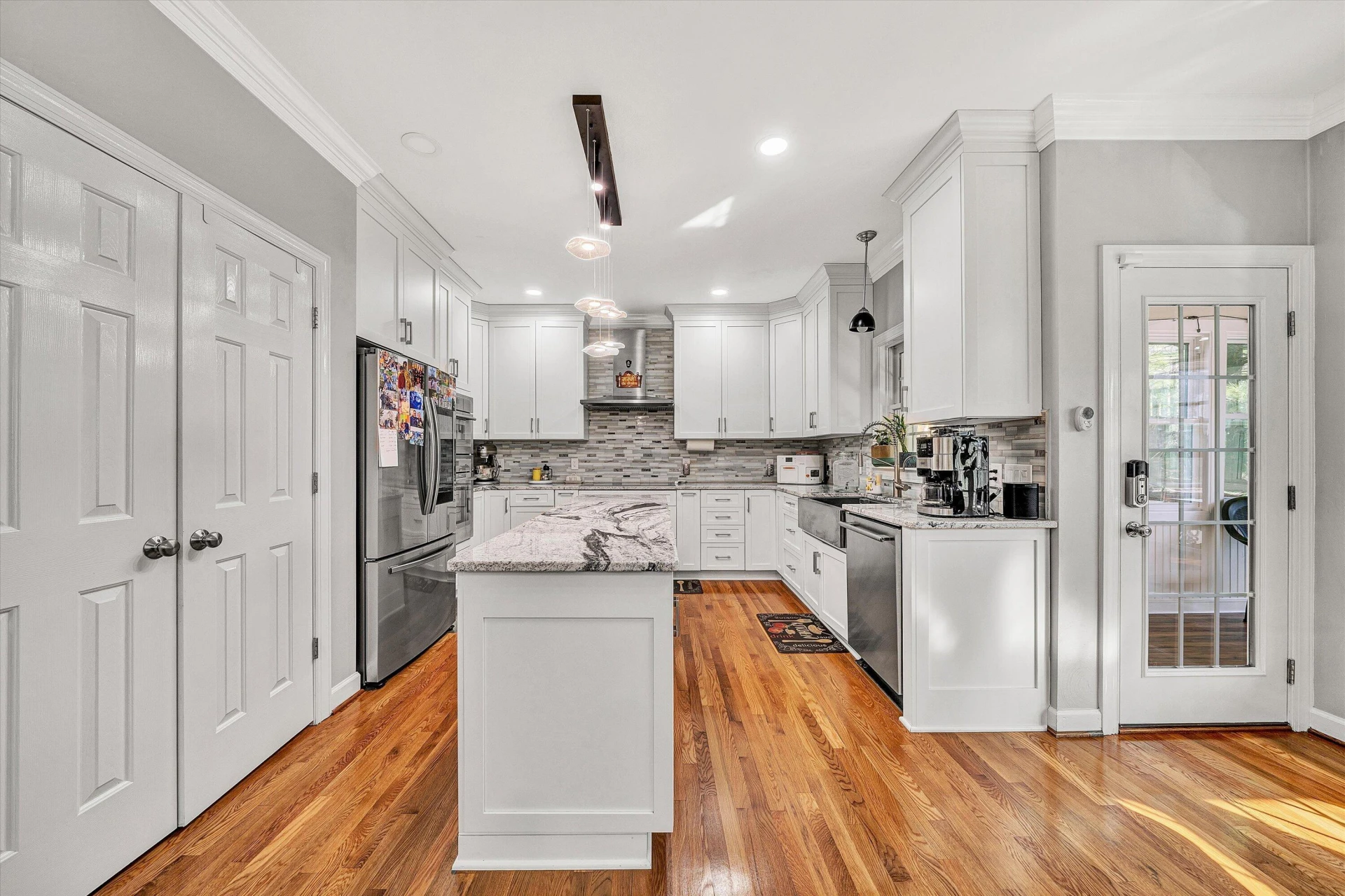 1107 Belcroft CT - Photo 15
