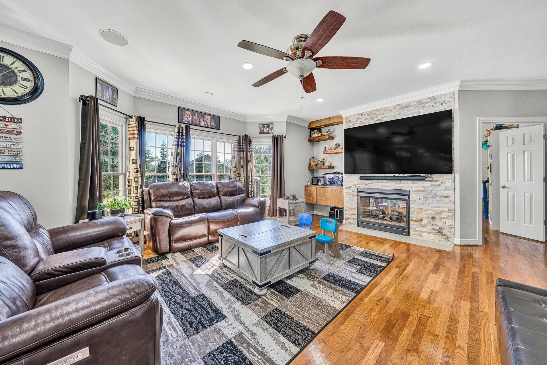 1107 Belcroft CT - Photo 12