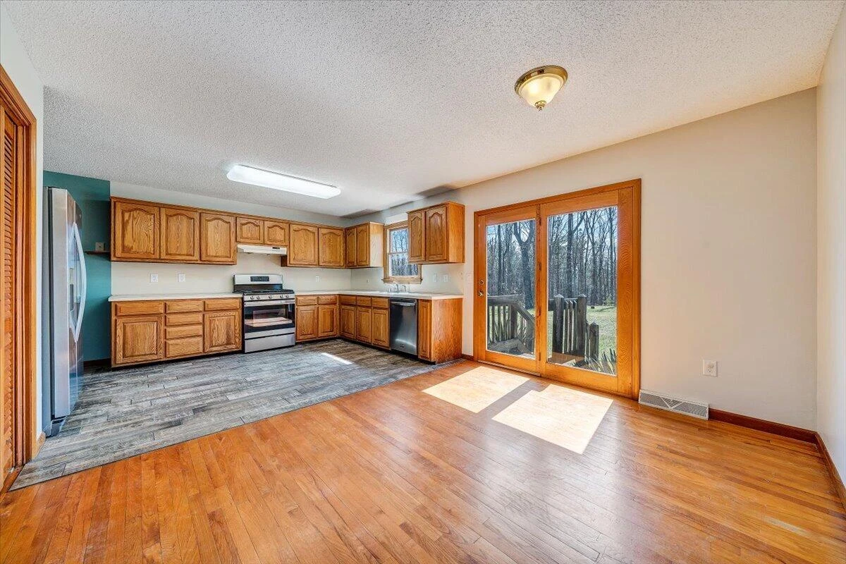 661 Briar Mountain RD - Photo 13