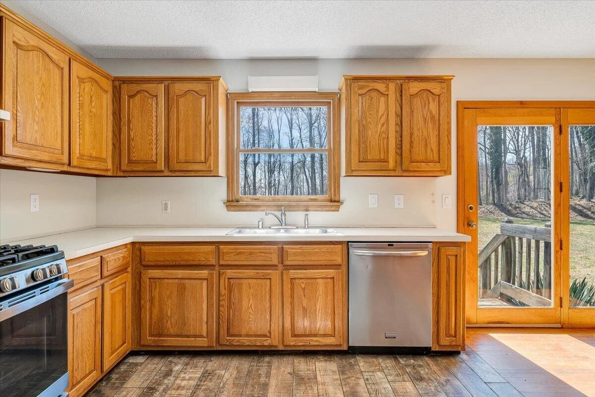 661 Briar Mountain RD - Photo 16