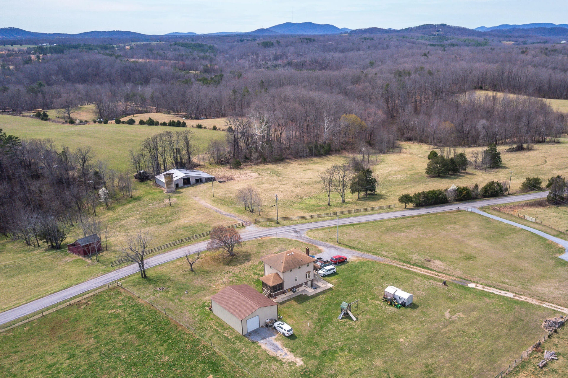 1925 Forbes Mill RD - Photo 53