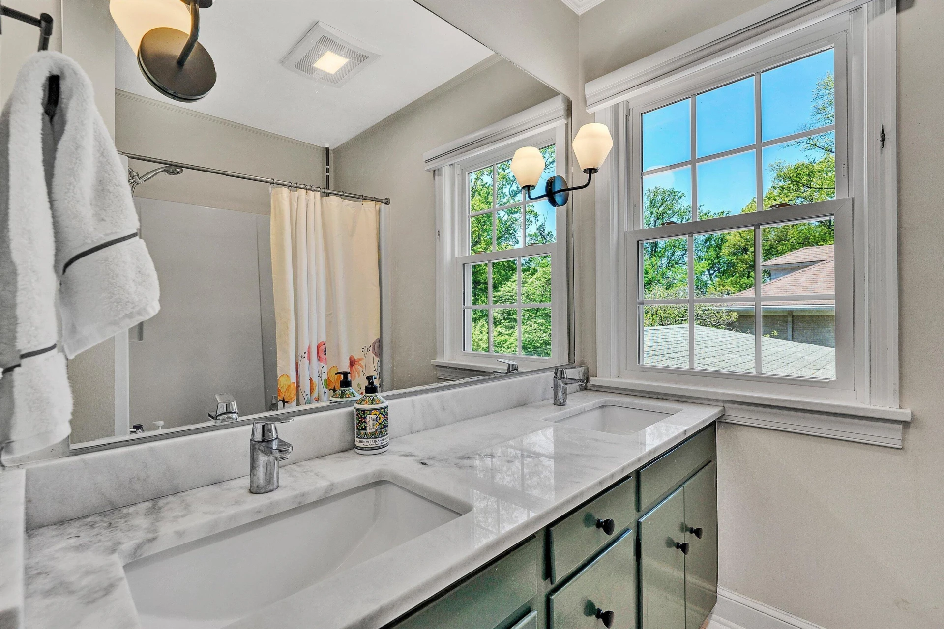 3008 Maywood AVE - Photo 38