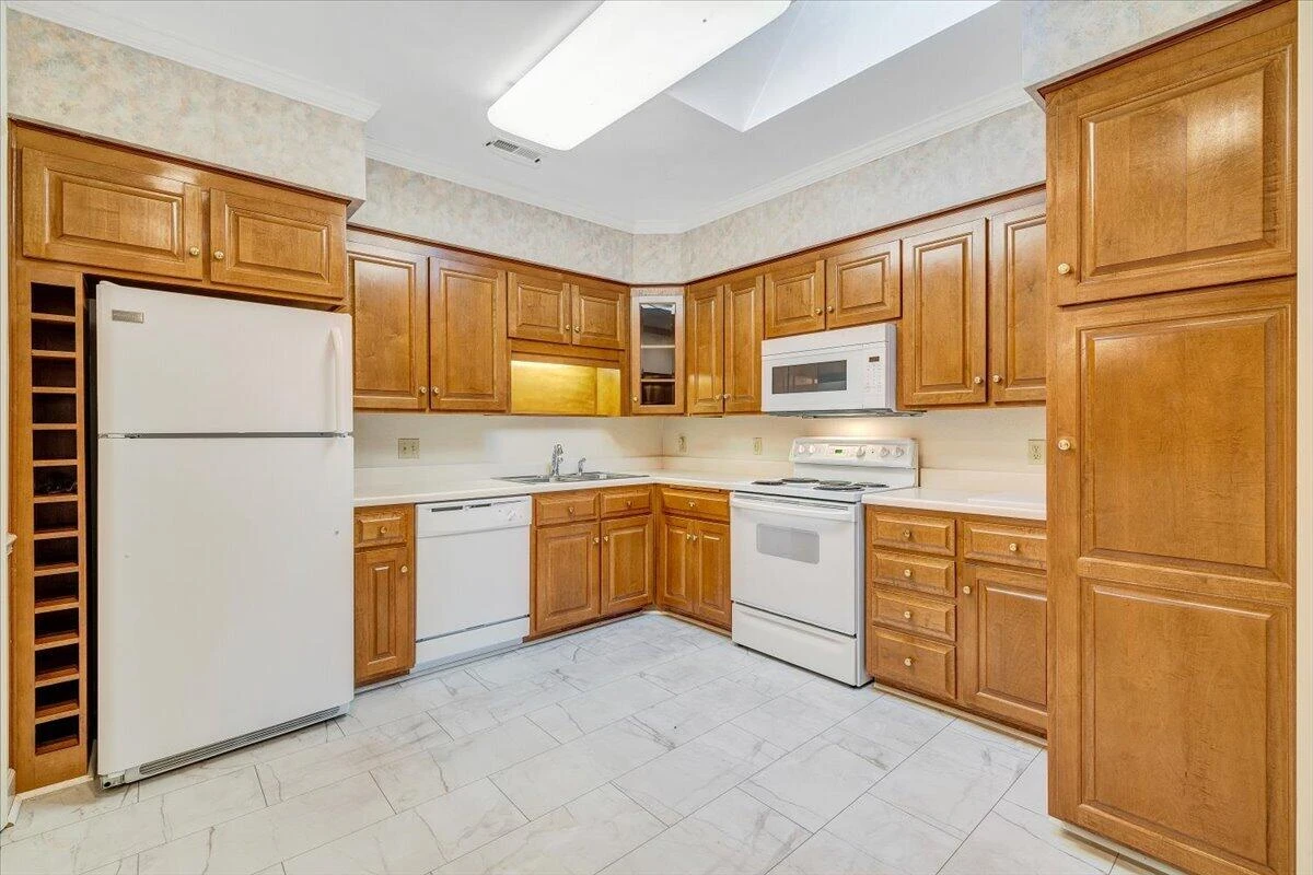 4641 Heather DR #APT 313 - Photo 18