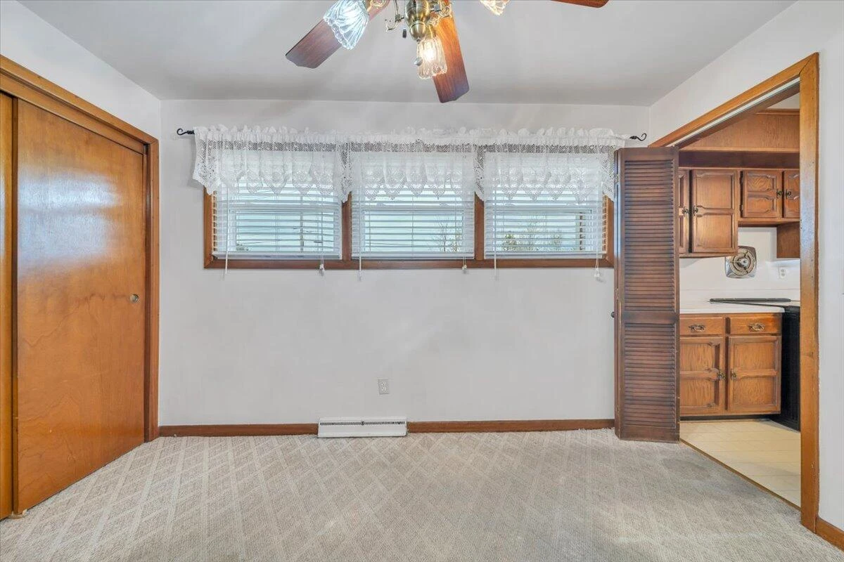 5156 Hazelridge RD - Photo 12