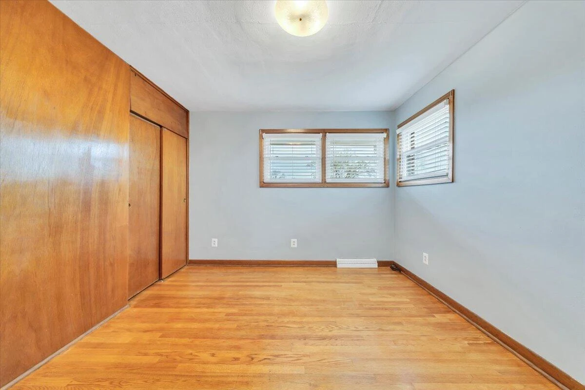 5156 Hazelridge RD - Photo 14