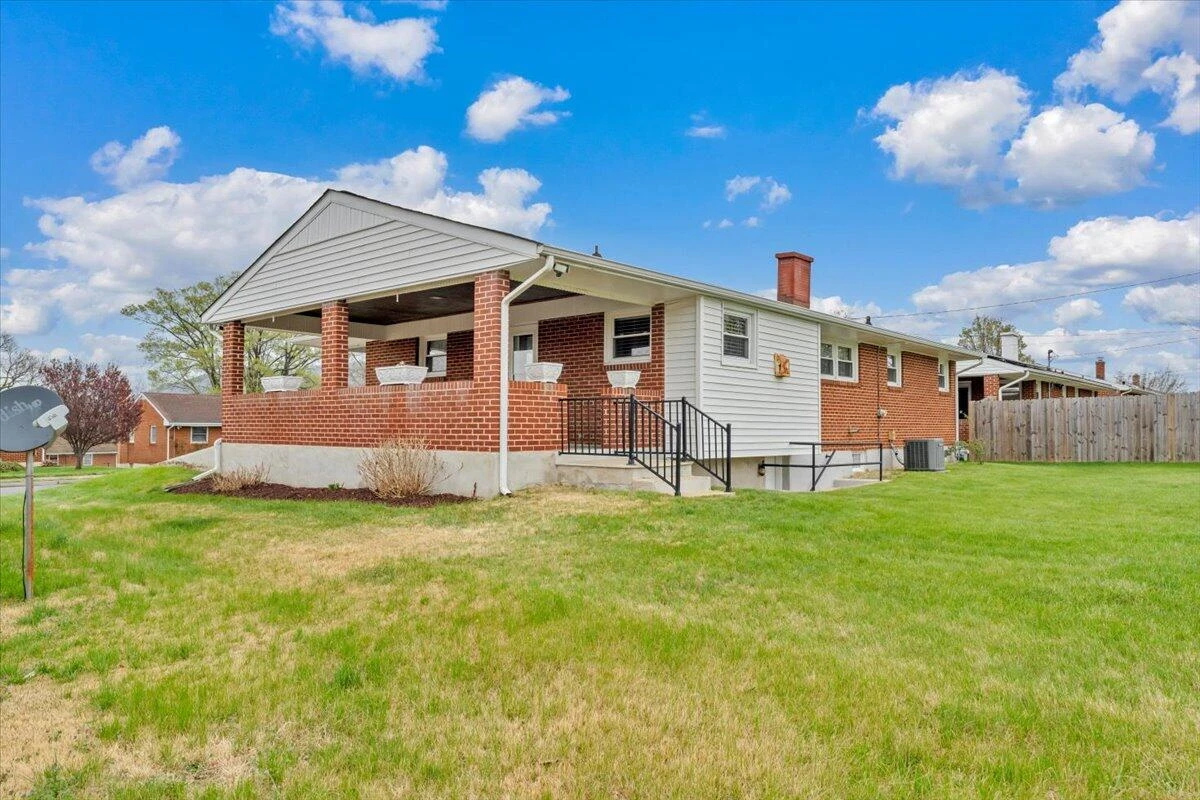5156 Hazelridge RD - Photo 25